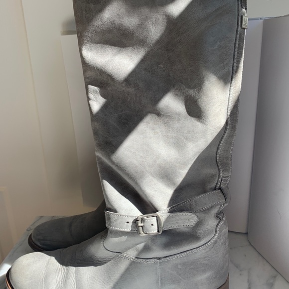 Belstaff Shannon buckled leather Grey boots - Picture 5 of 8